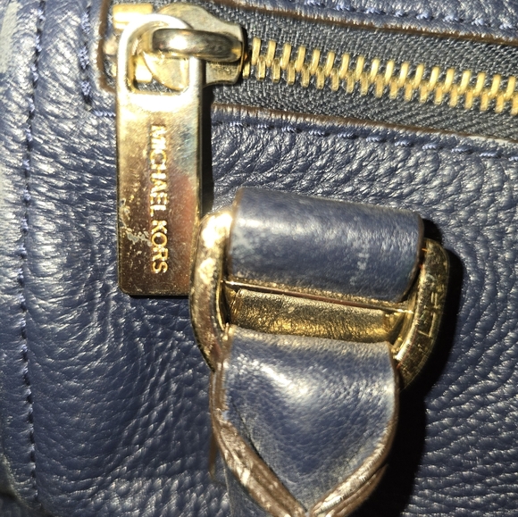 SUPPLE LEATHER NAVY MICHAEL KORS PURSE - Picture 7 of 8